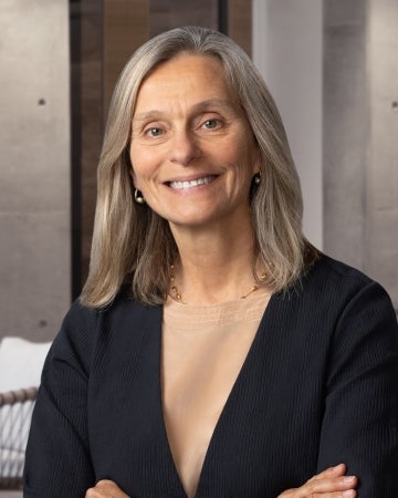 Profile photo for Lynne E. Graybeal